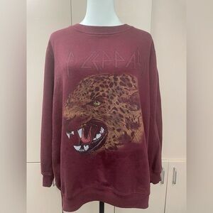 Def Leppard Sweatshirt Red Fleece Pullover Graphic Logo Women's Sz XL